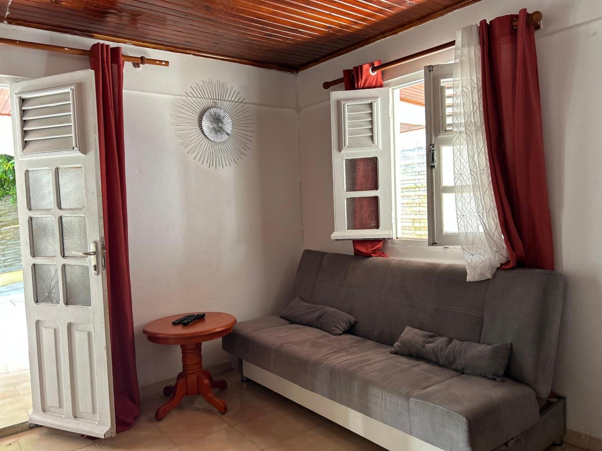 Villa A Louer A Sainte-Anne En Martinique Kültér fotó